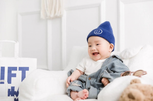 广州代怀试管生子宝宝打预防针