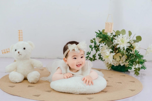 广州代怀试管生子宝宝老是叹气