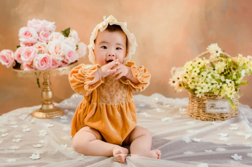 广州代怀试管生子宝宝睡觉突然大哭